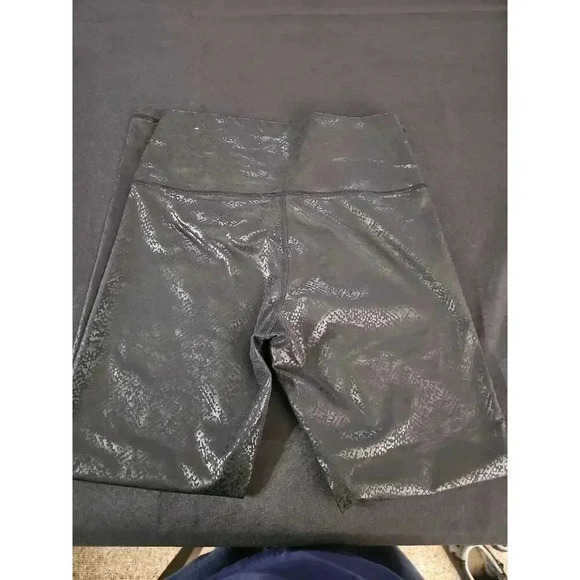 Aerie Womens Black Hugger Crackle Leggings Size Large - Picture 4 of 8